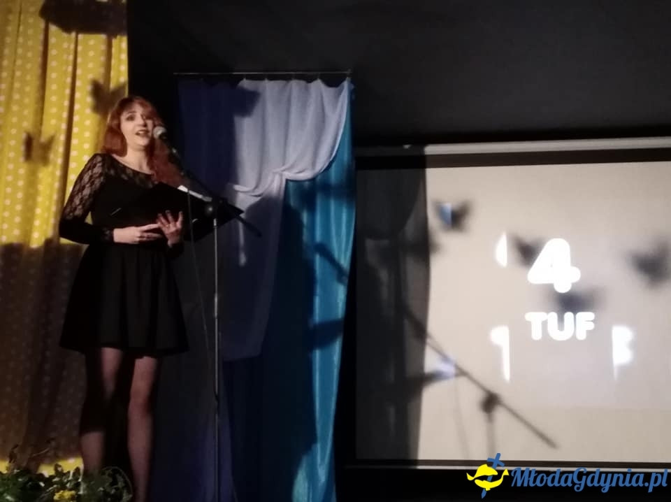 CKZiU nr 2 - Uroczyste chwile z pożegnania maturzystów 2019