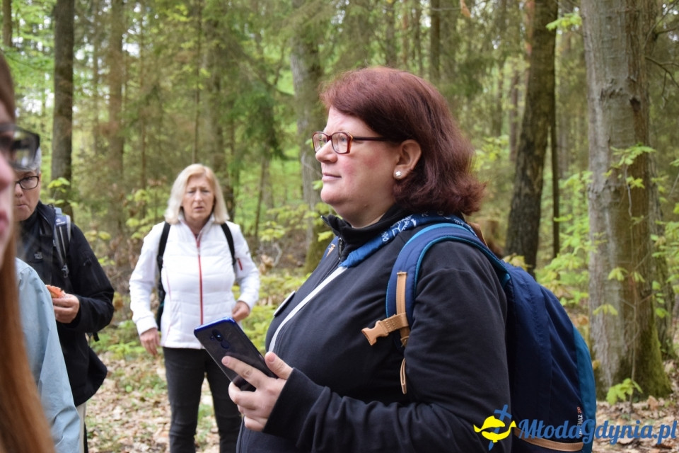 Wycieczka PTTK Klubu Turystycznego Wybrzeże do Arboretum w Wirtach