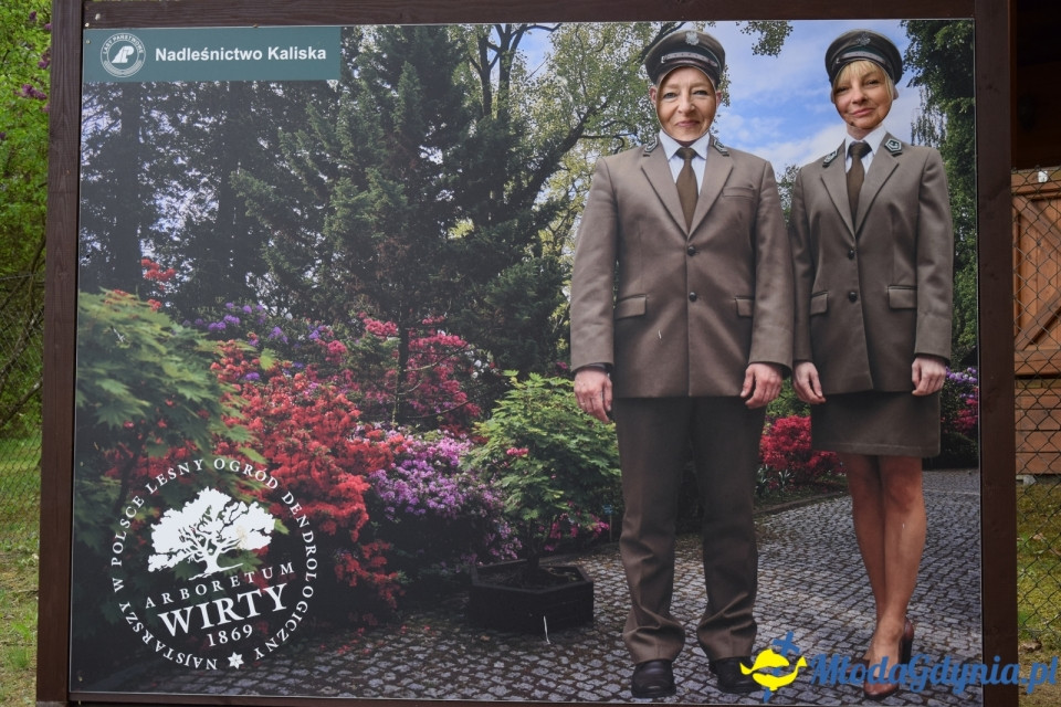 Wycieczka PTTK Klubu Turystycznego Wybrzeże do Arboretum w Wirtach