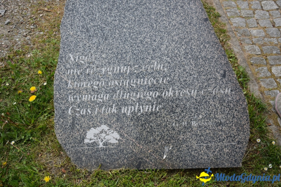 Wycieczka PTTK Klubu Turystycznego Wybrzeże do Arboretum w Wirtach