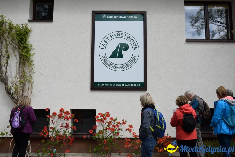 Wycieczka PTTK Klubu Turystycznego Wybrzeże do Arboretum w Wirtach