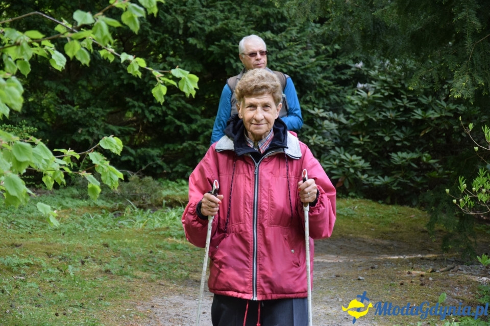 Wycieczka PTTK Klubu Turystycznego Wybrzeże do Arboretum w Wirtach
