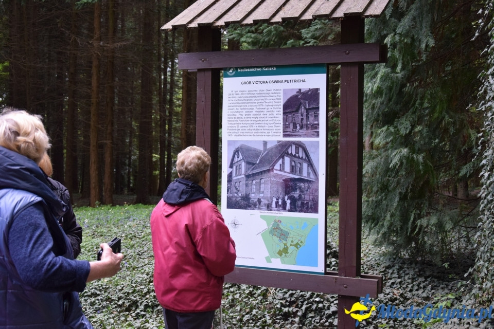 Wycieczka PTTK Klubu Turystycznego Wybrzeże do Arboretum w Wirtach