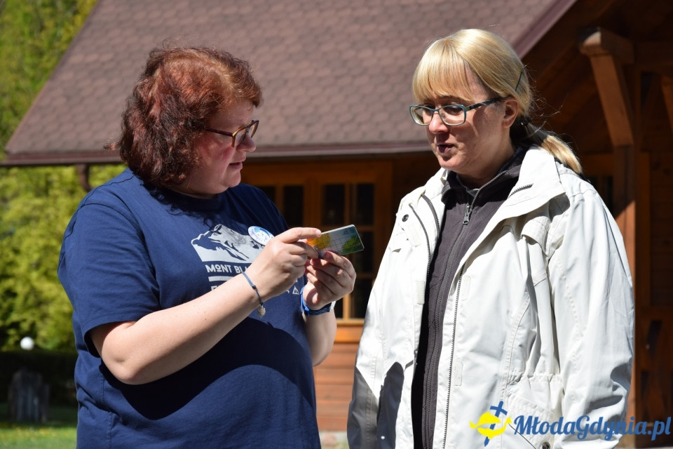 Wycieczka PTTK Klubu Turystycznego Wybrzeże do Arboretum w Wirtach