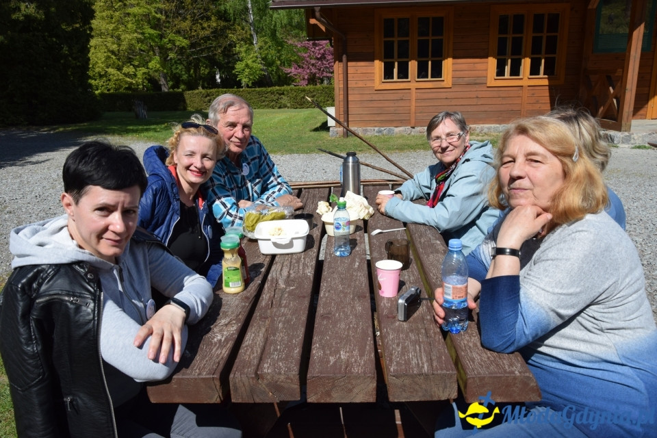 Wycieczka PTTK Klubu Turystycznego Wybrzeże do Arboretum w Wirtach