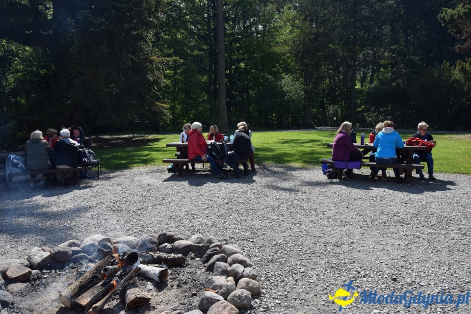 Wycieczka PTTK Klubu Turystycznego Wybrzeże do Arboretum w Wirtach