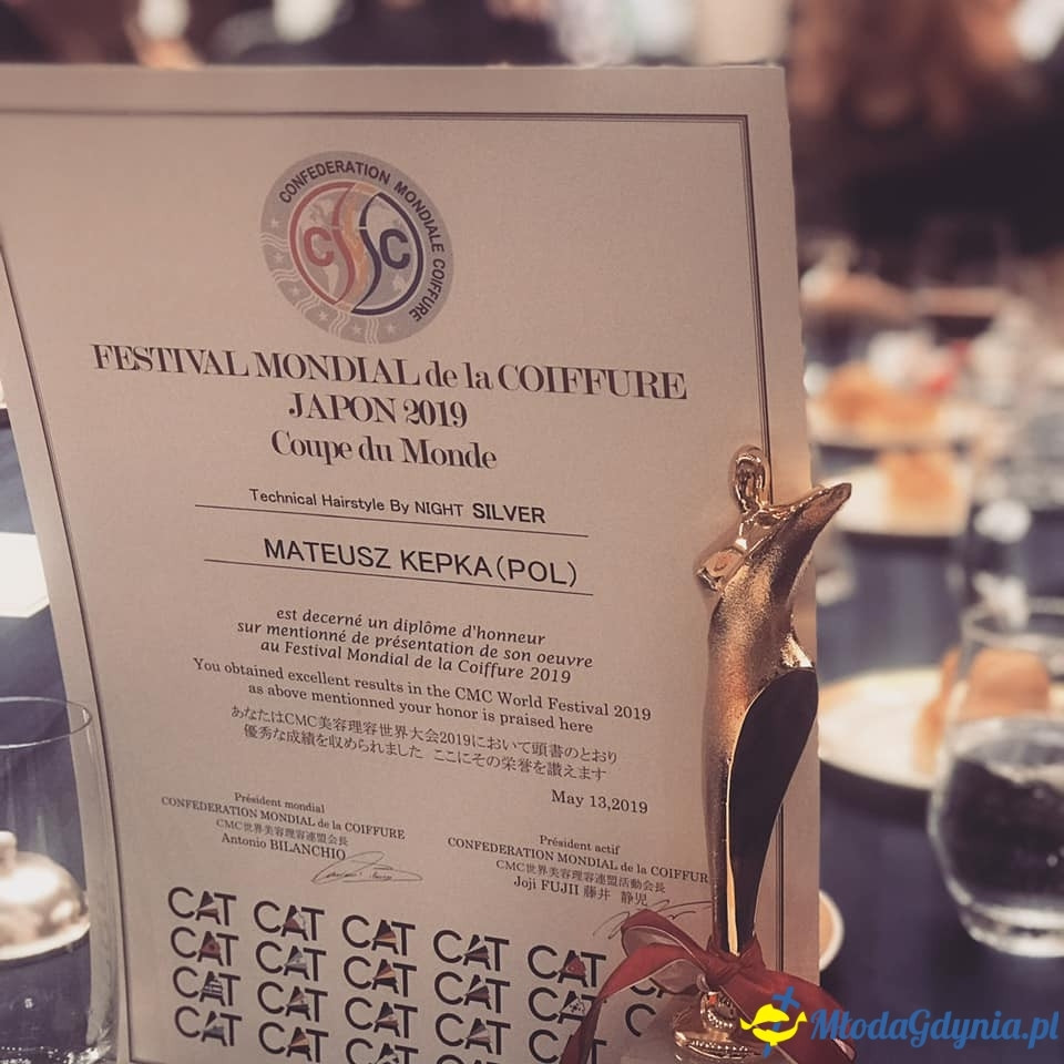 Mateusz Kępka Wicemistrzem świata we fryzjerstwie wieczorowym - Japonia 2019