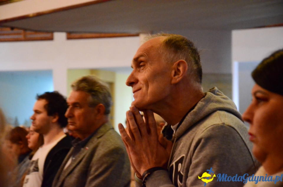 Wieczór Łaski w Parafii Niepokalanego Serca Maryi w Gdyni Karwinach