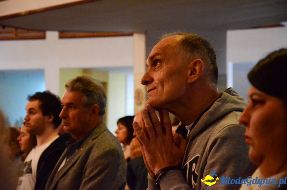 Wieczór Łaski w Parafii Niepokalanego Serca Maryi w Gdyni Karwinach