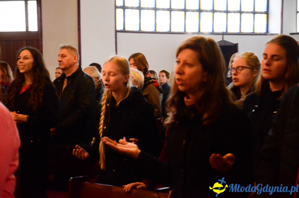 Wieczór Łaski w Parafii Niepokalanego Serca Maryi w Gdyni Karwinach