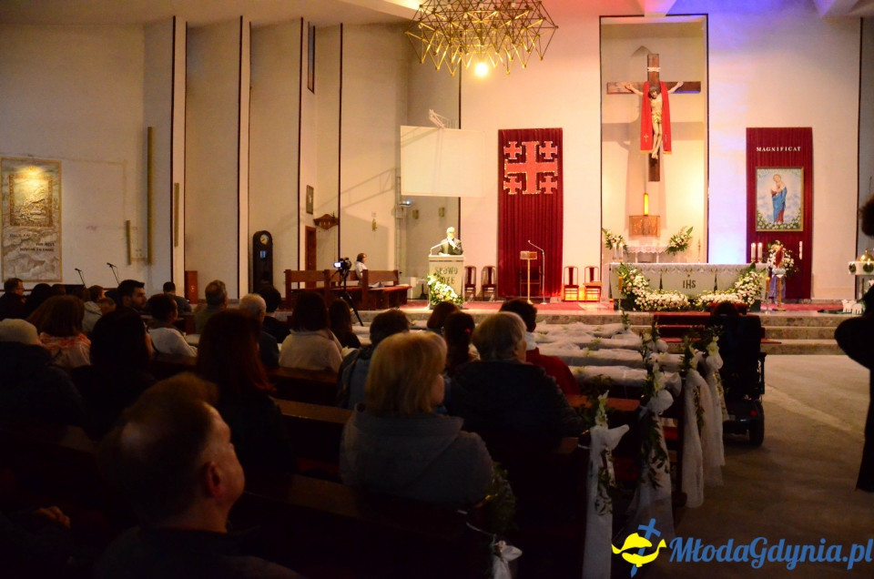 Wieczór Łaski w Parafii Niepokalanego Serca Maryi w Gdyni Karwinach