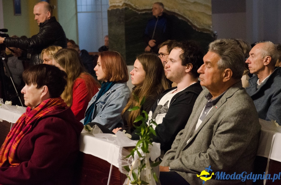 Wieczór Łaski w Parafii Niepokalanego Serca Maryi w Gdyni Karwinach