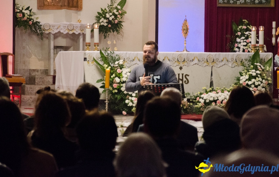 Wieczór Łaski w Parafii Niepokalanego Serca Maryi w Gdyni Karwinach