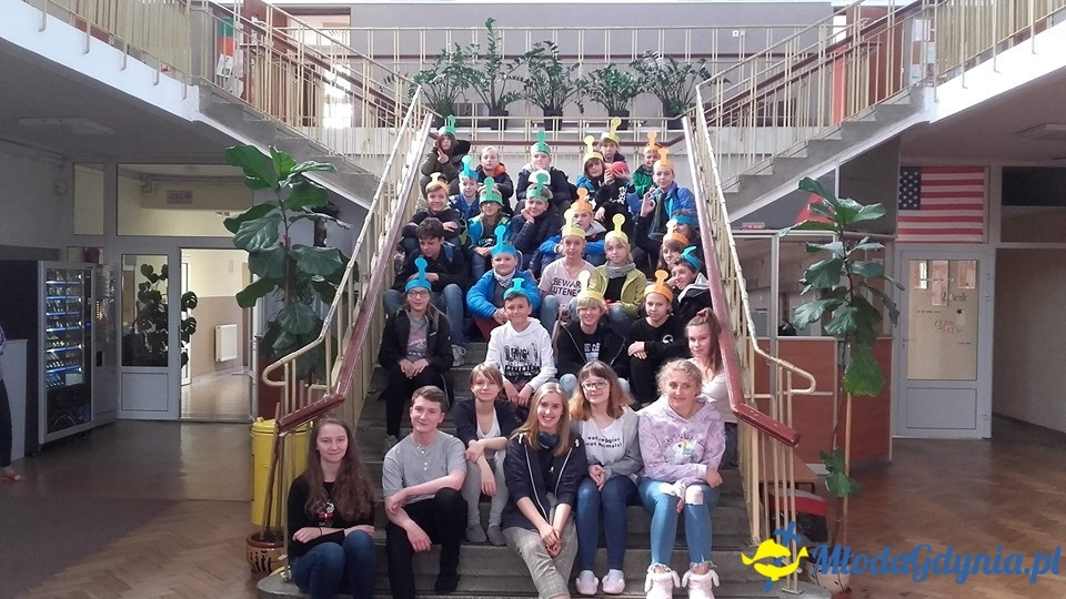 X LO - uczniowie prowadzą lekcje