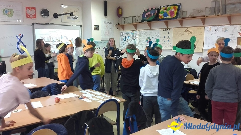 X LO - uczniowie prowadzą lekcje