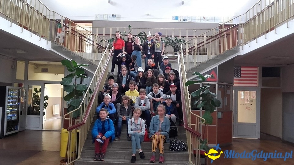 X LO - uczniowie prowadzą lekcje