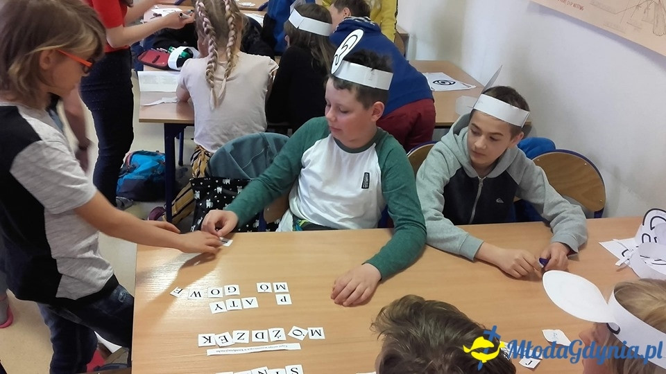 X LO - uczniowie prowadzą lekcje