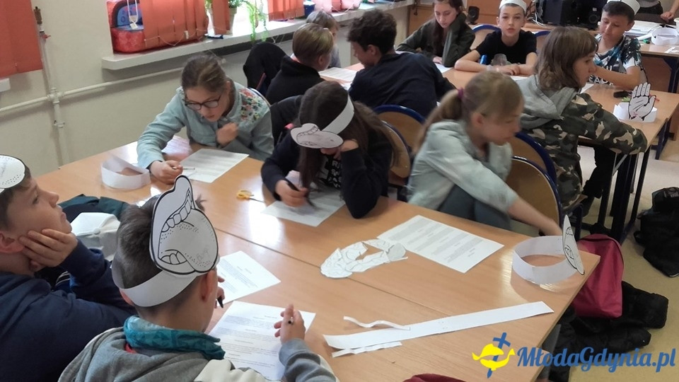 X LO - uczniowie prowadzą lekcje