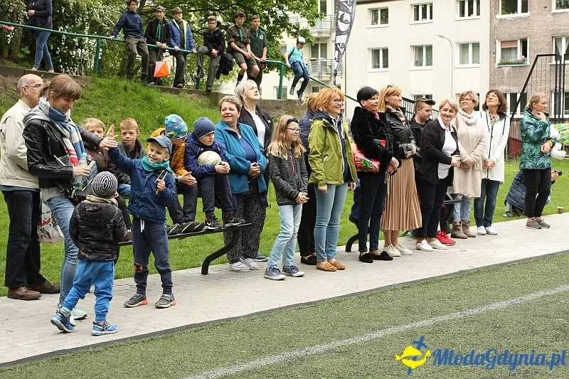 SP 51 - otwarcie boiska i festyn