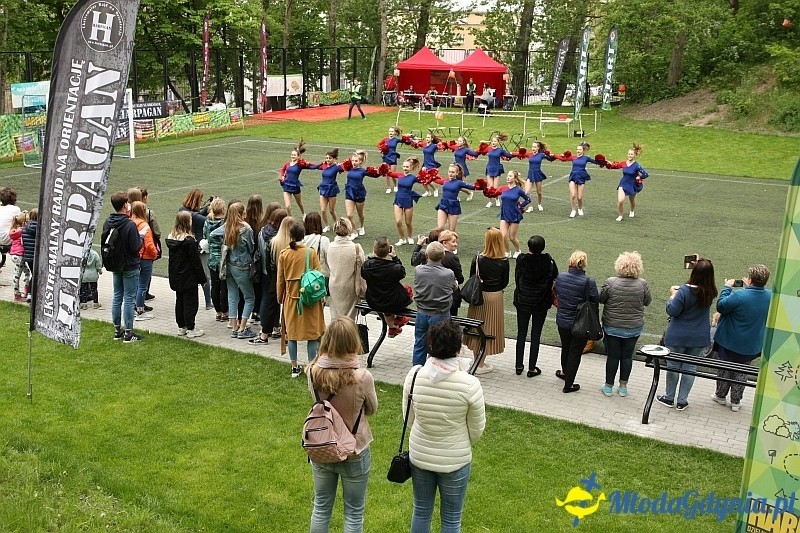 SP 51 - otwarcie boiska i festyn