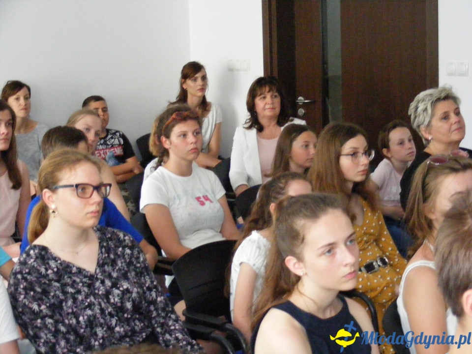 Poseł Małgorzata Zwiercan zaprosiła gdyńskich uczniów do Sejmu