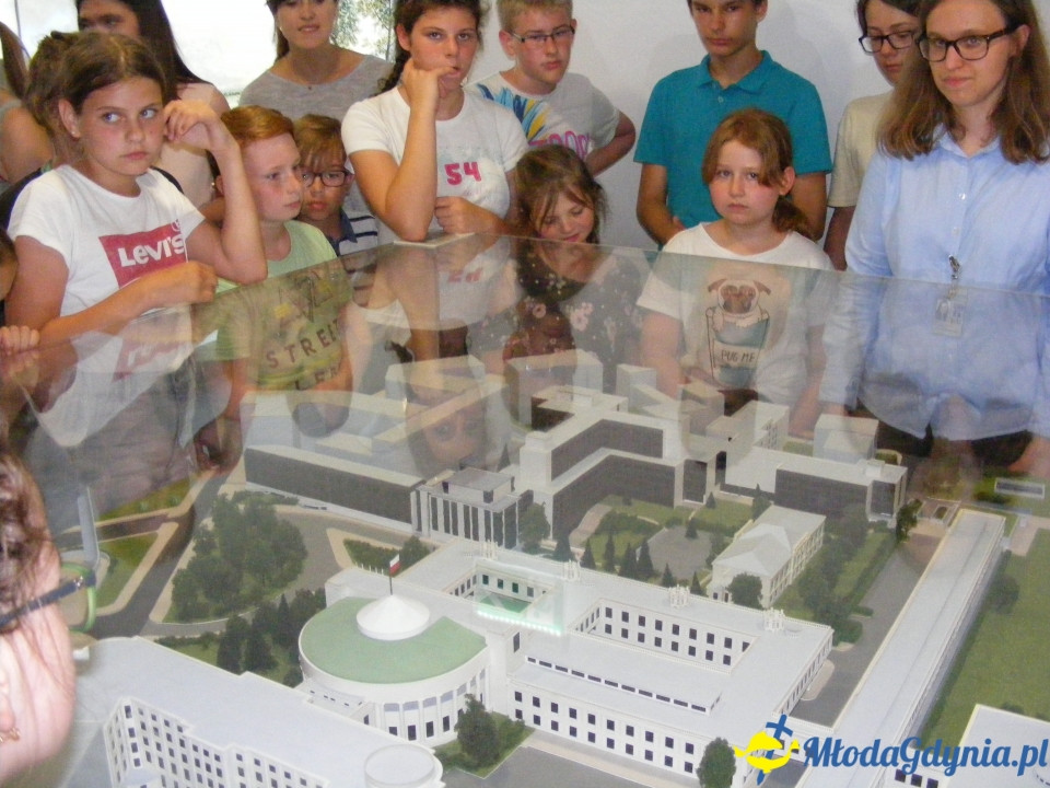 Poseł Małgorzata Zwiercan zaprosiła gdyńskich uczniów do Sejmu