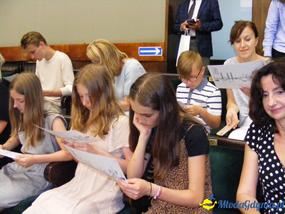 Poseł Małgorzata Zwiercan zaprosiła gdyńskich uczniów do Sejmu