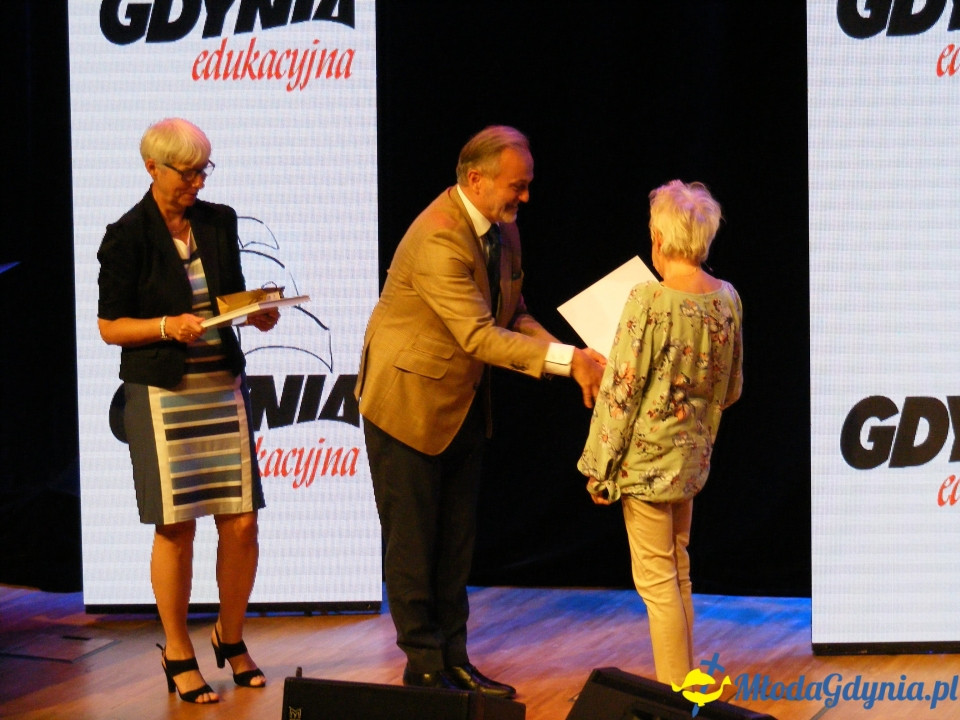 Wręczenie nagród najlepszym ośmioklasistom i absolwentom gimnazjów 19.06.2019