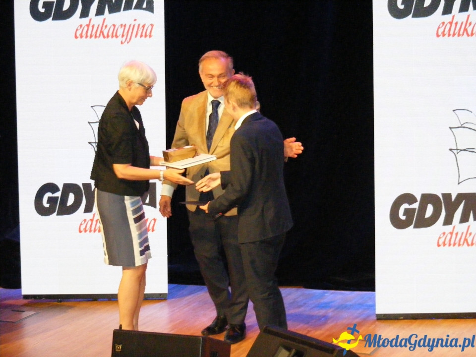 Wręczenie nagród najlepszym ośmioklasistom i absolwentom gimnazjów 19.06.2019