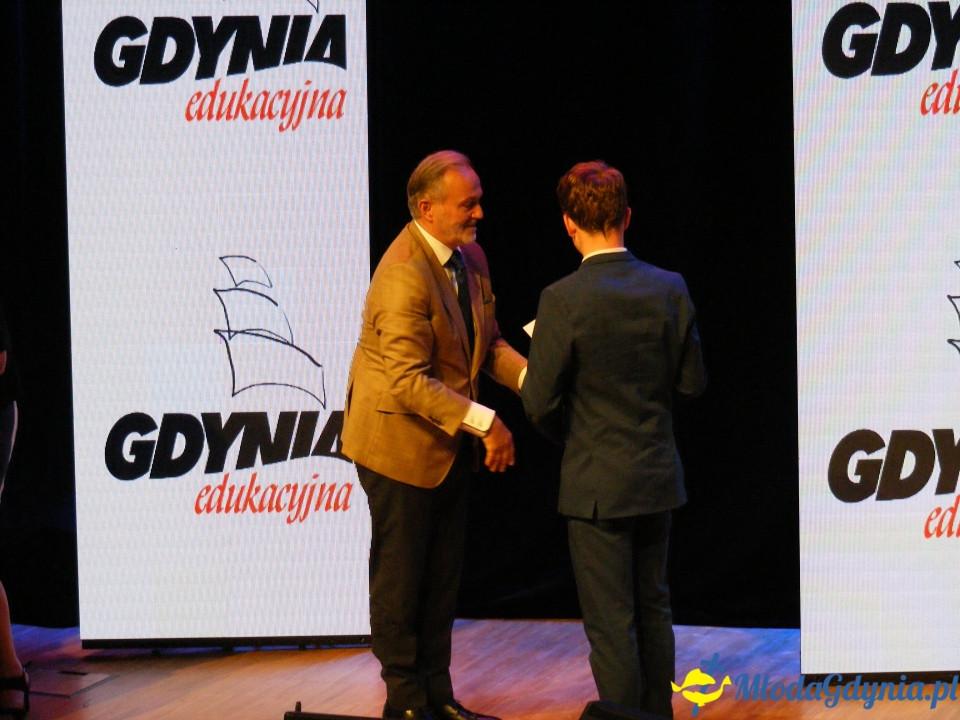 Wręczenie nagród najlepszym ośmioklasistom i absolwentom gimnazjów 19.06.2019