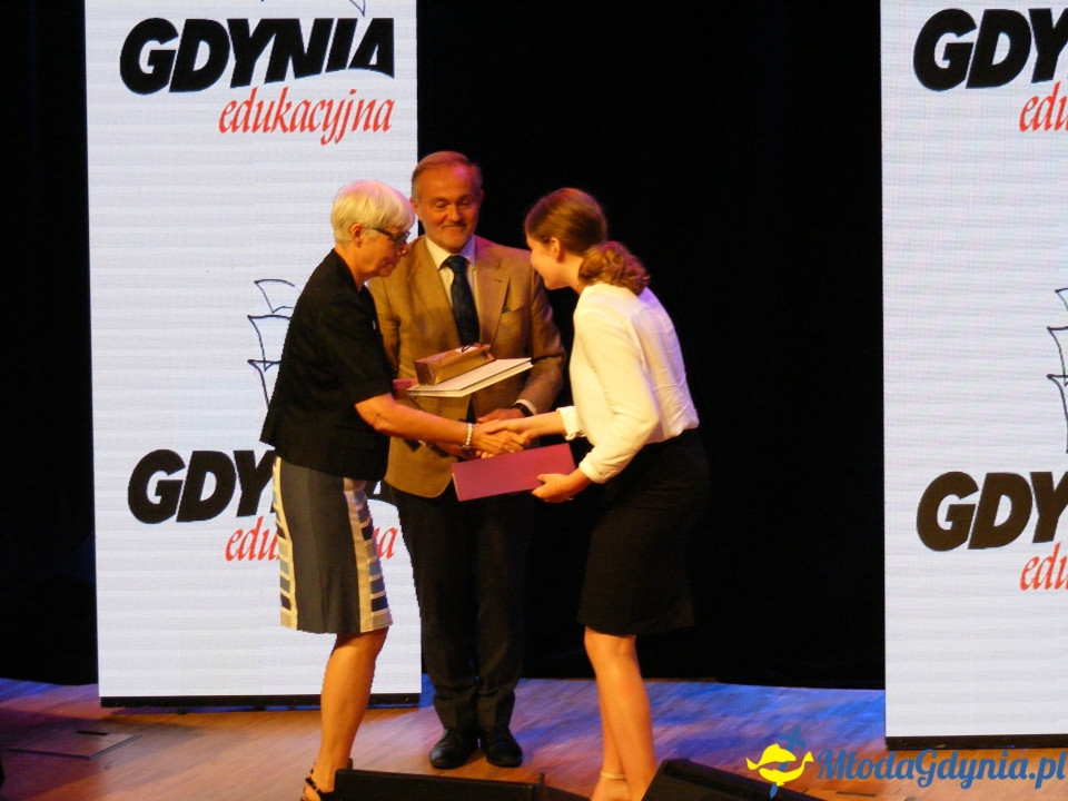 Wręczenie nagród najlepszym ośmioklasistom i absolwentom gimnazjów 19.06.2019