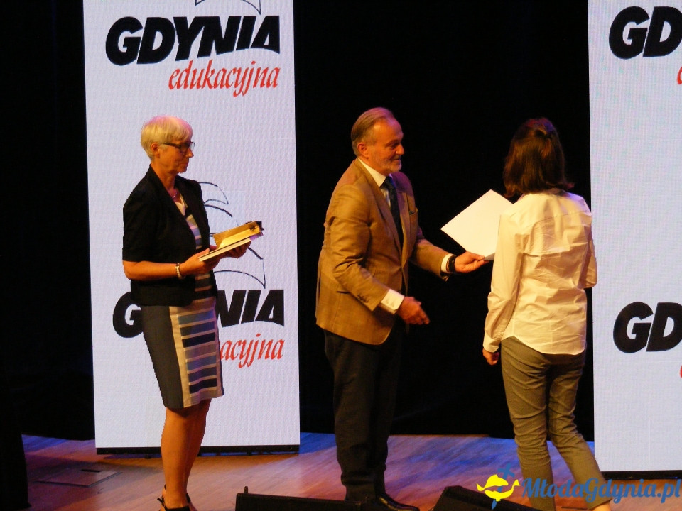 Wręczenie nagród najlepszym ośmioklasistom i absolwentom gimnazjów 19.06.2019