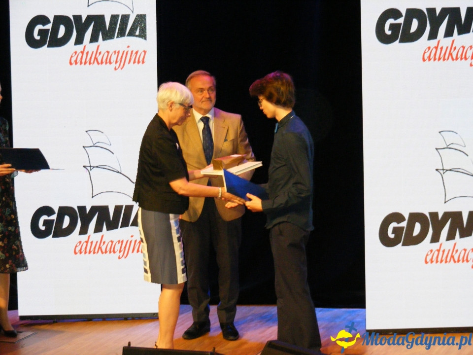 Wręczenie nagród najlepszym ośmioklasistom i absolwentom gimnazjów 19.06.2019