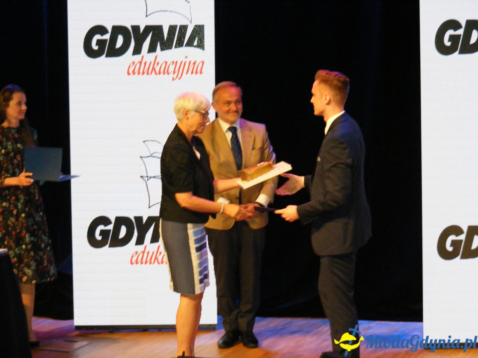Wręczenie nagród najlepszym ośmioklasistom i absolwentom gimnazjów 19.06.2019