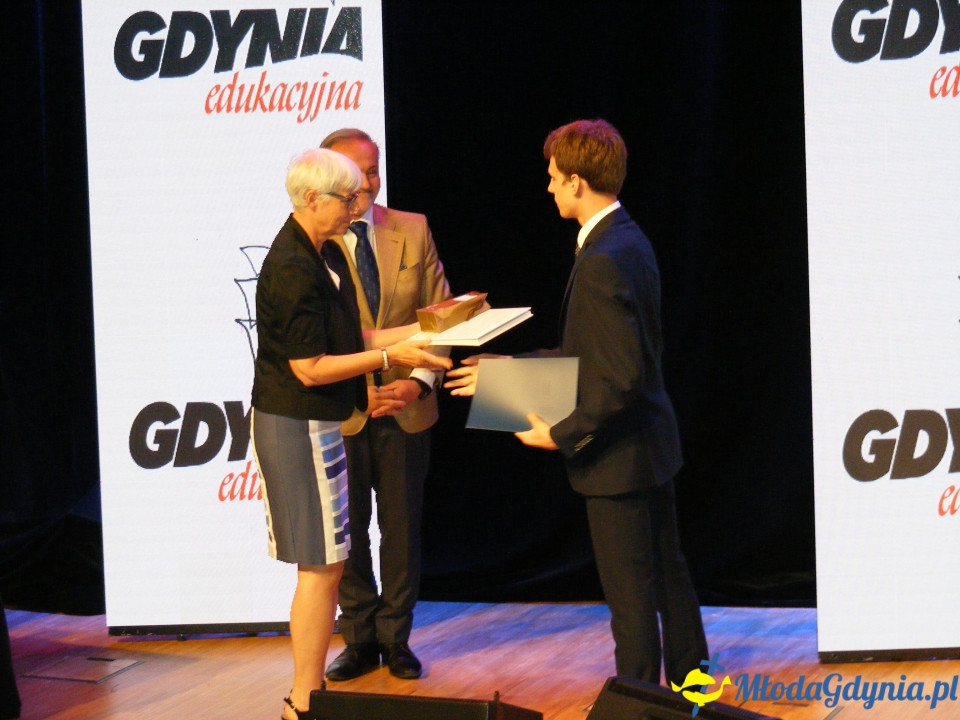 Wręczenie nagród najlepszym ośmioklasistom i absolwentom gimnazjów 19.06.2019