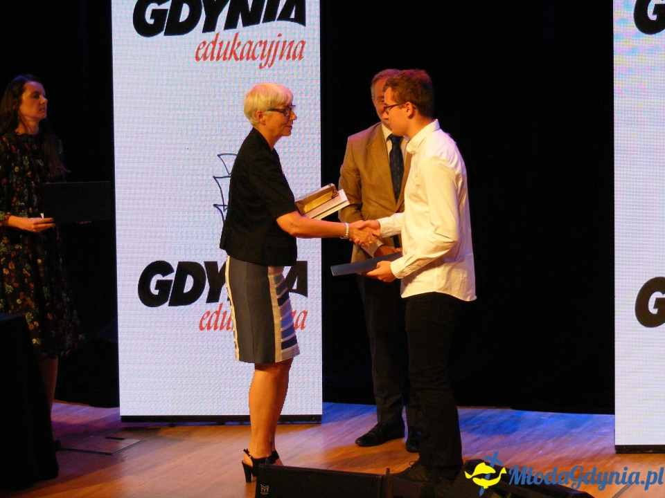 Wręczenie nagród najlepszym ośmioklasistom i absolwentom gimnazjów 19.06.2019