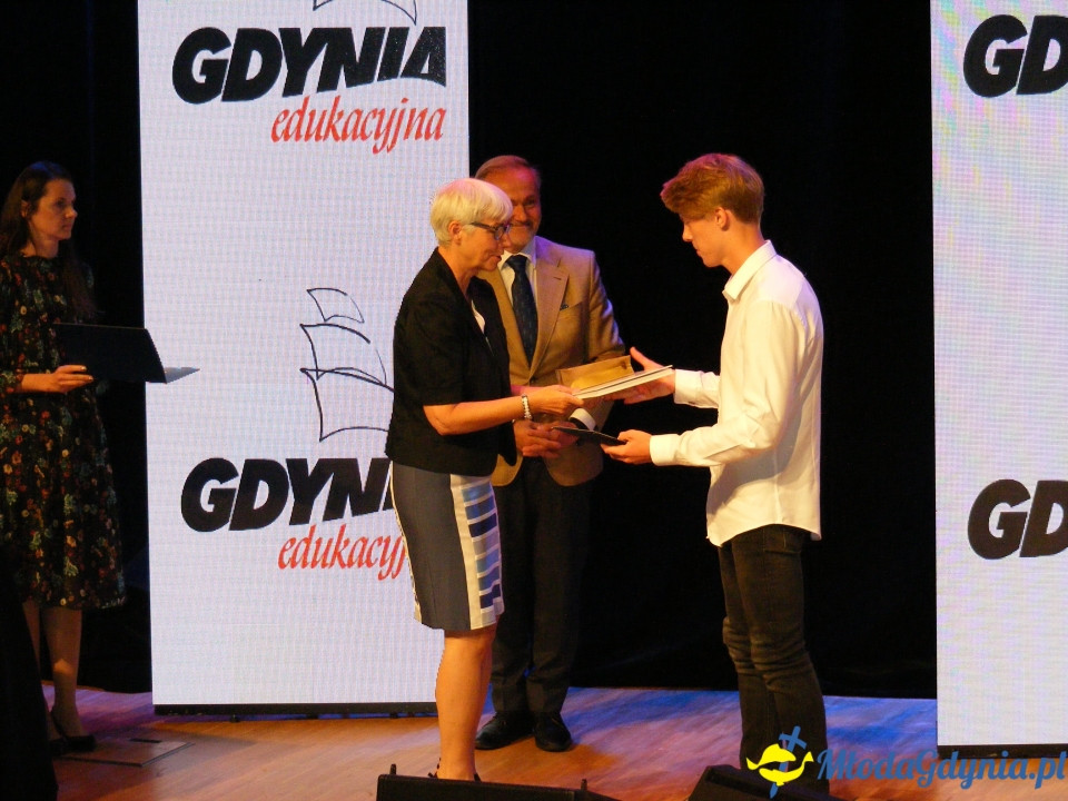 Wręczenie nagród najlepszym ośmioklasistom i absolwentom gimnazjów 19.06.2019