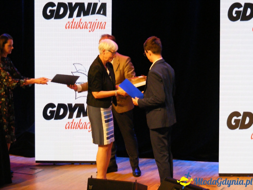 Wręczenie nagród najlepszym ośmioklasistom i absolwentom gimnazjów 19.06.2019