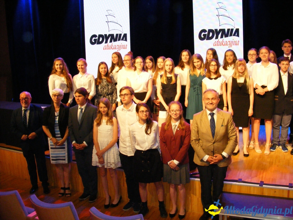 Wręczenie nagród najlepszym ośmioklasistom i absolwentom gimnazjów 19.06.2019