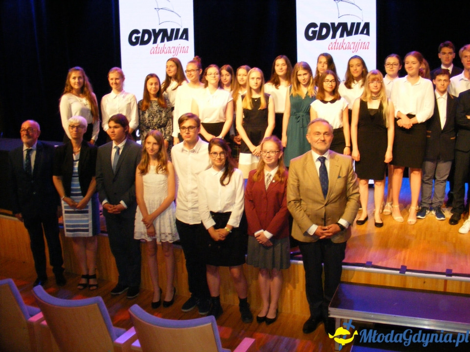 Wręczenie nagród najlepszym ośmioklasistom i absolwentom gimnazjów 19.06.2019