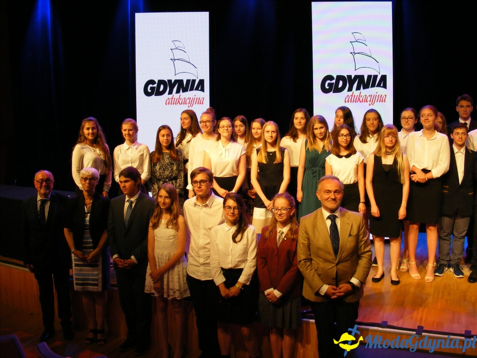 Wręczenie nagród najlepszym ośmioklasistom i absolwentom gimnazjów 19.06.2019