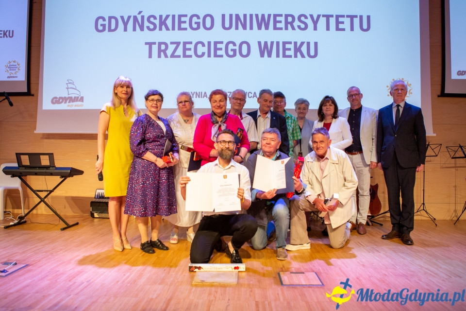 Studenci ? seniorzy zakończyli 15. rok akademicki