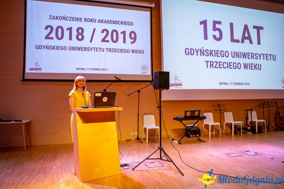 Studenci ? seniorzy zakończyli 15. rok akademicki