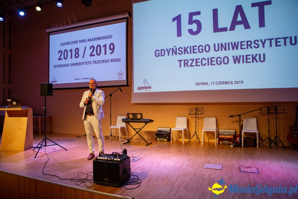 Studenci ? seniorzy zakończyli 15. rok akademicki