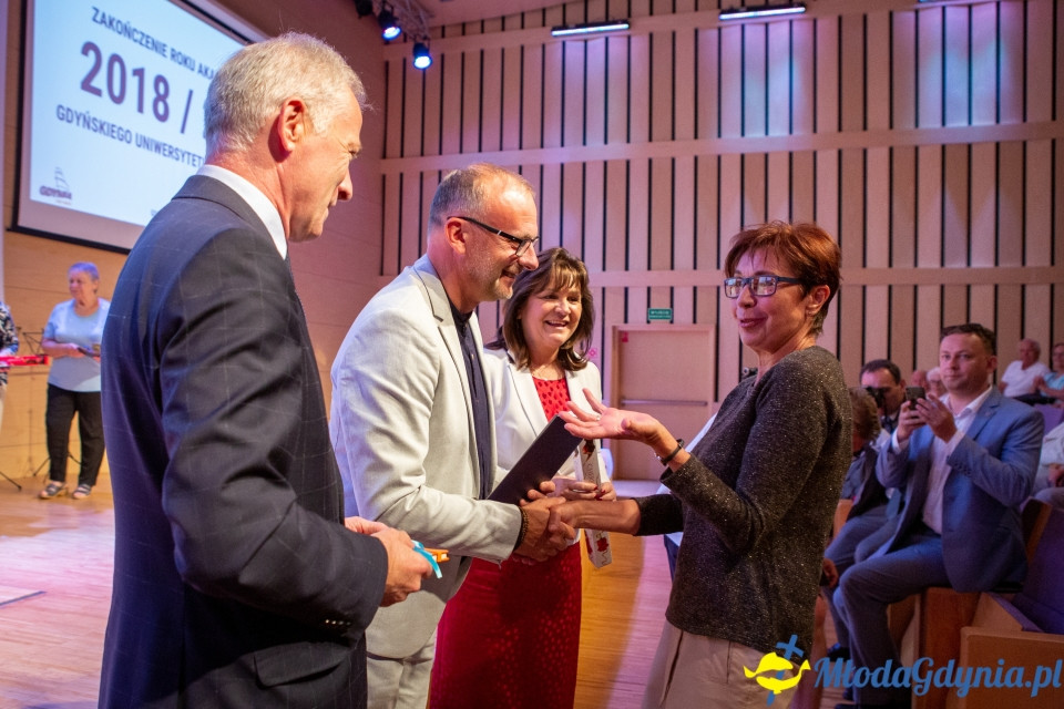 Studenci ? seniorzy zakończyli 15. rok akademicki