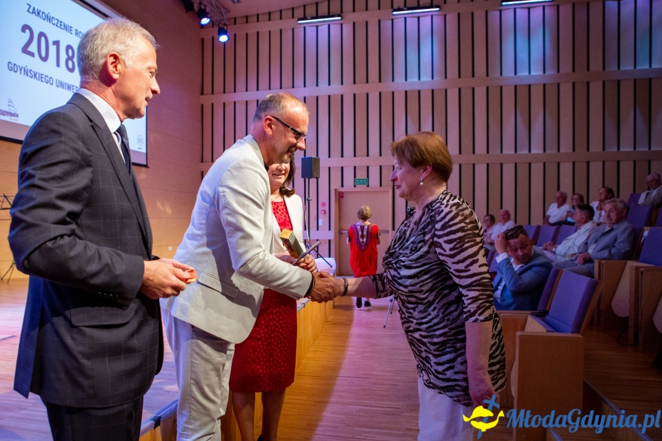 Studenci ? seniorzy zakończyli 15. rok akademicki