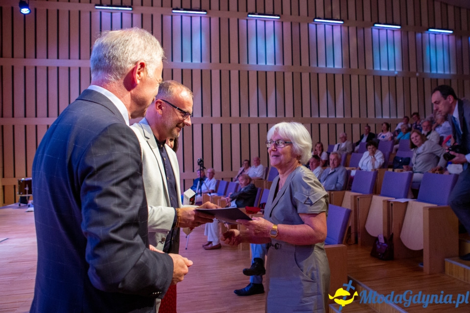 Studenci ? seniorzy zakończyli 15. rok akademicki