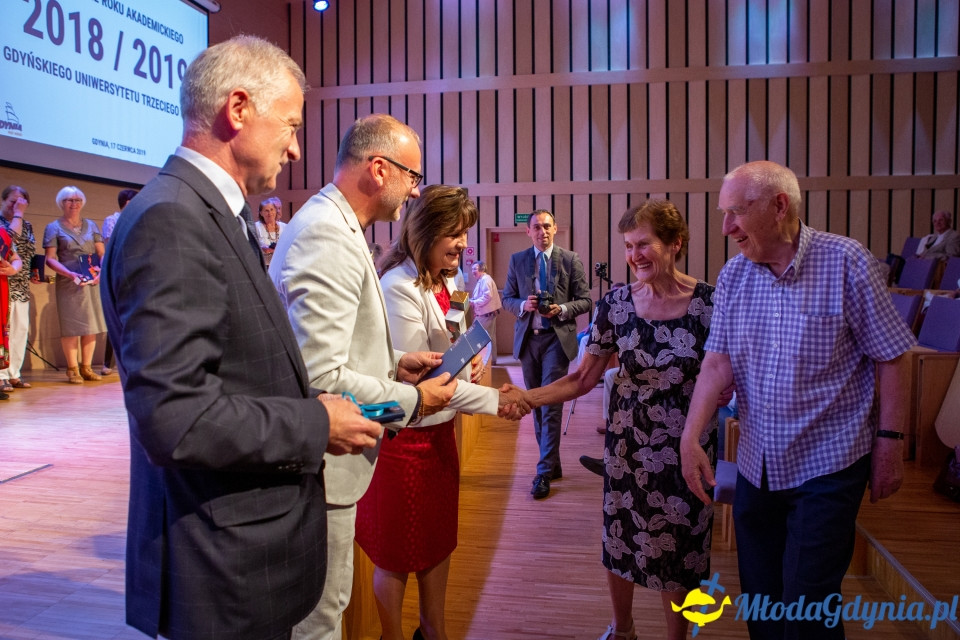 Studenci ? seniorzy zakończyli 15. rok akademicki