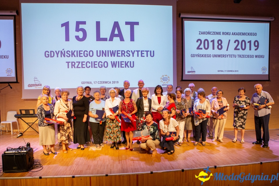 Studenci ? seniorzy zakończyli 15. rok akademicki