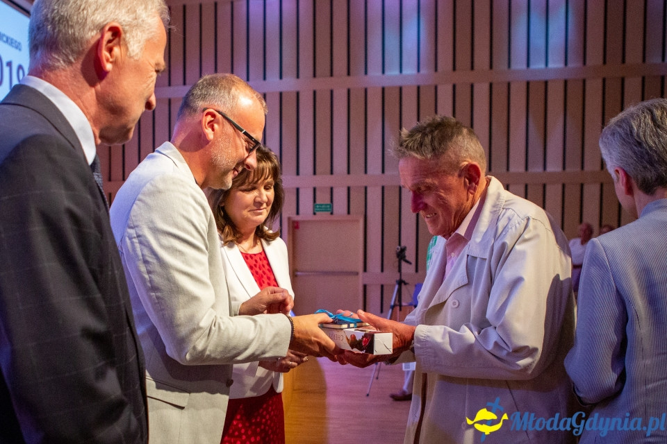 Studenci ? seniorzy zakończyli 15. rok akademicki